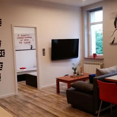 Street Art Apartment *